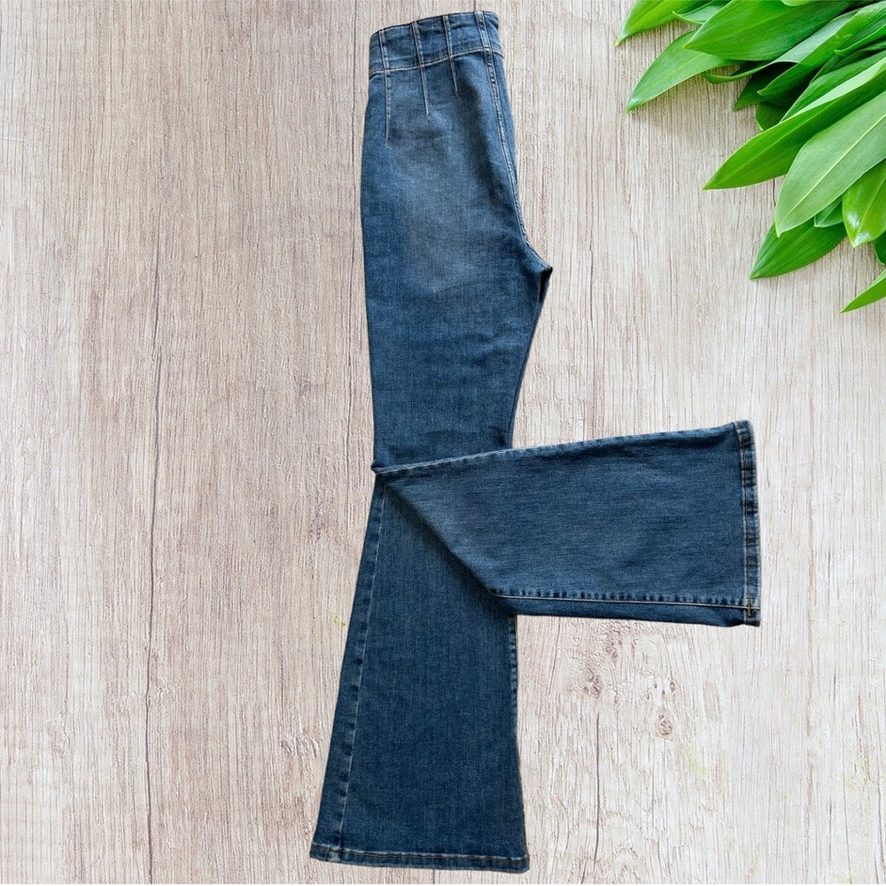 Free People We The Free High Rise Jayde Flare Jeans - Picture 8 of 16